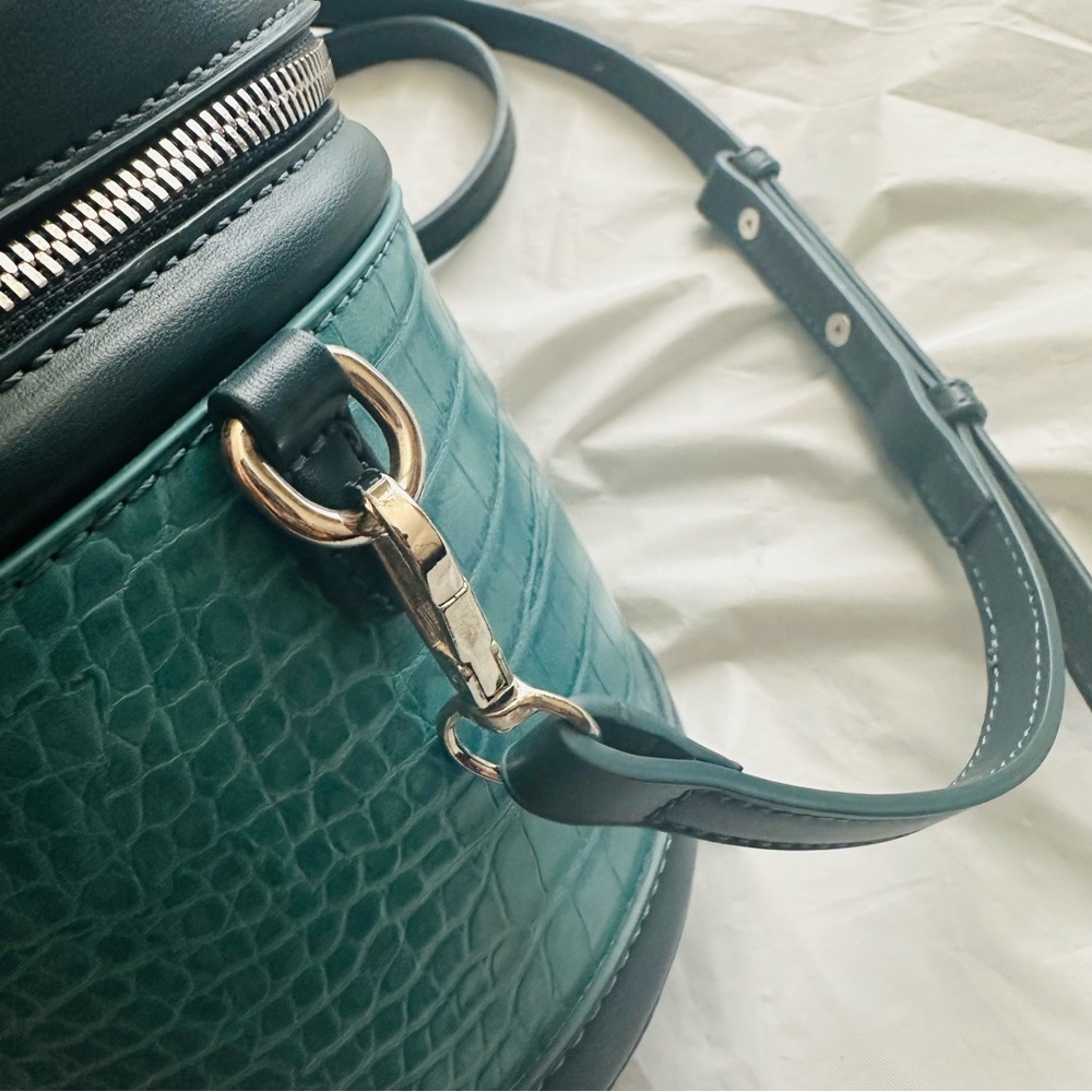 Green Emerald Leather Croc Printed Zipper Mini Buckle Bag Crossbody Bag - Picture 5 of 10